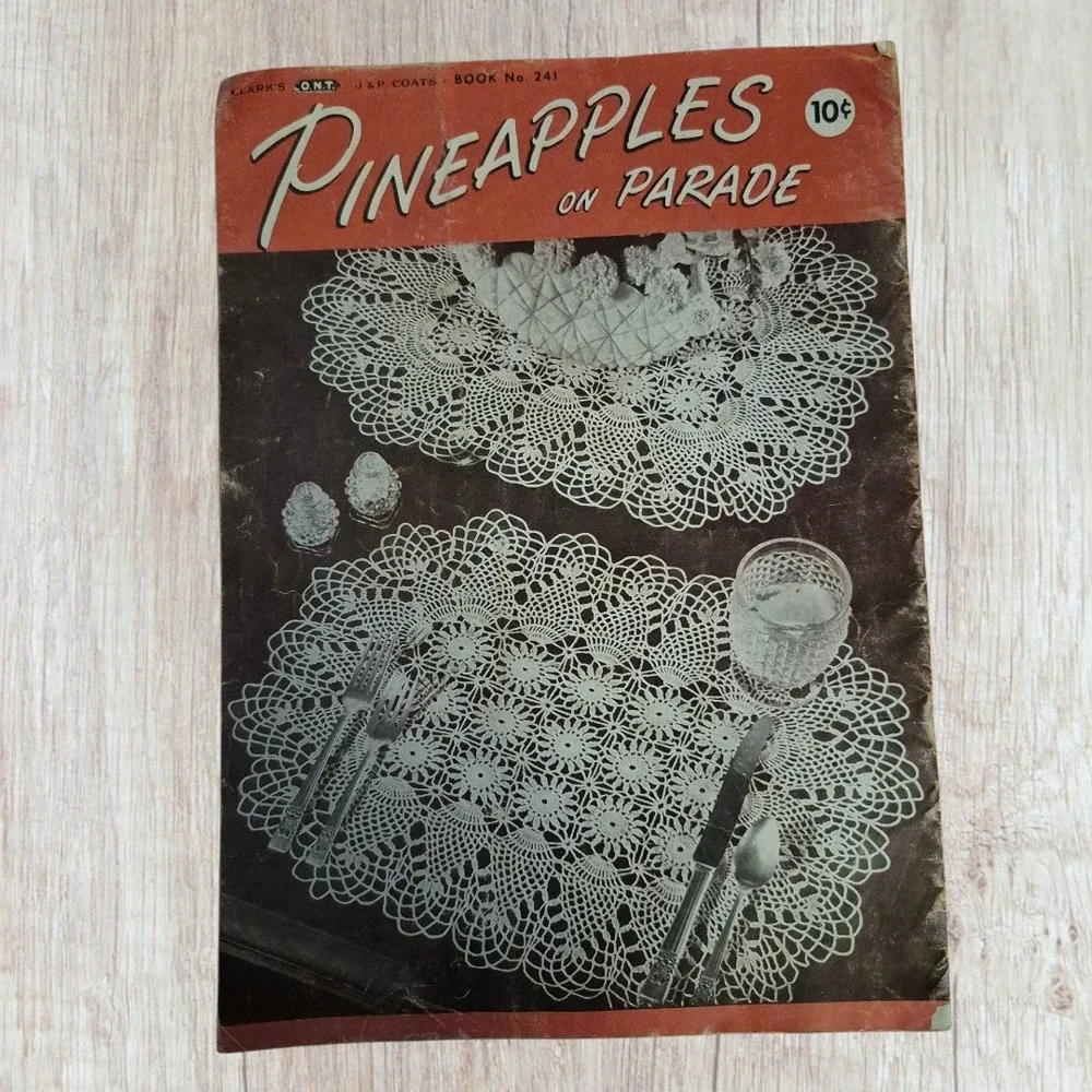 Vintage Pineapples‎ on Parade Crochet Pattern Book Coats & Clarks 1948